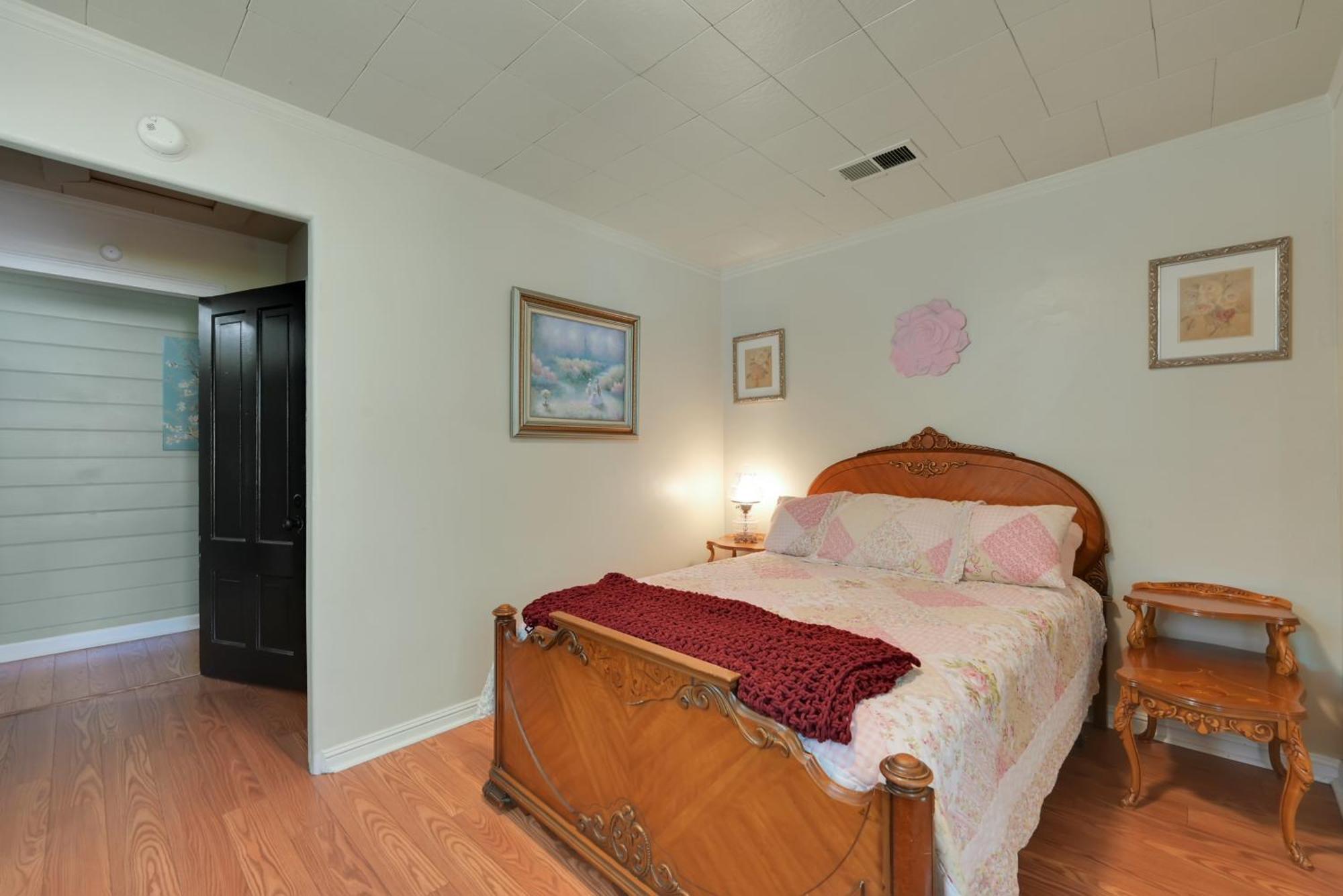 Spacious Downtown Jackson Retreat- Historic Hangout Exterior photo
